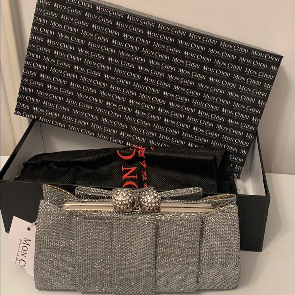 Mon Cheri silver night clutch